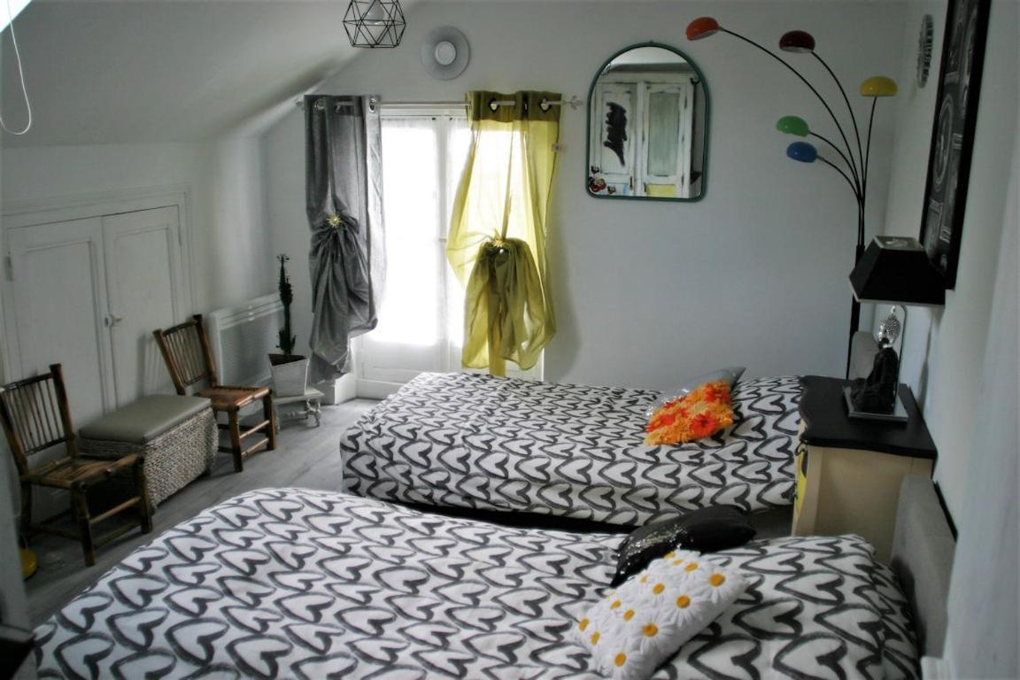 Bed and Breakfast Les Petites Mirabelles Нуае-сюр-Шер Экстерьер фото