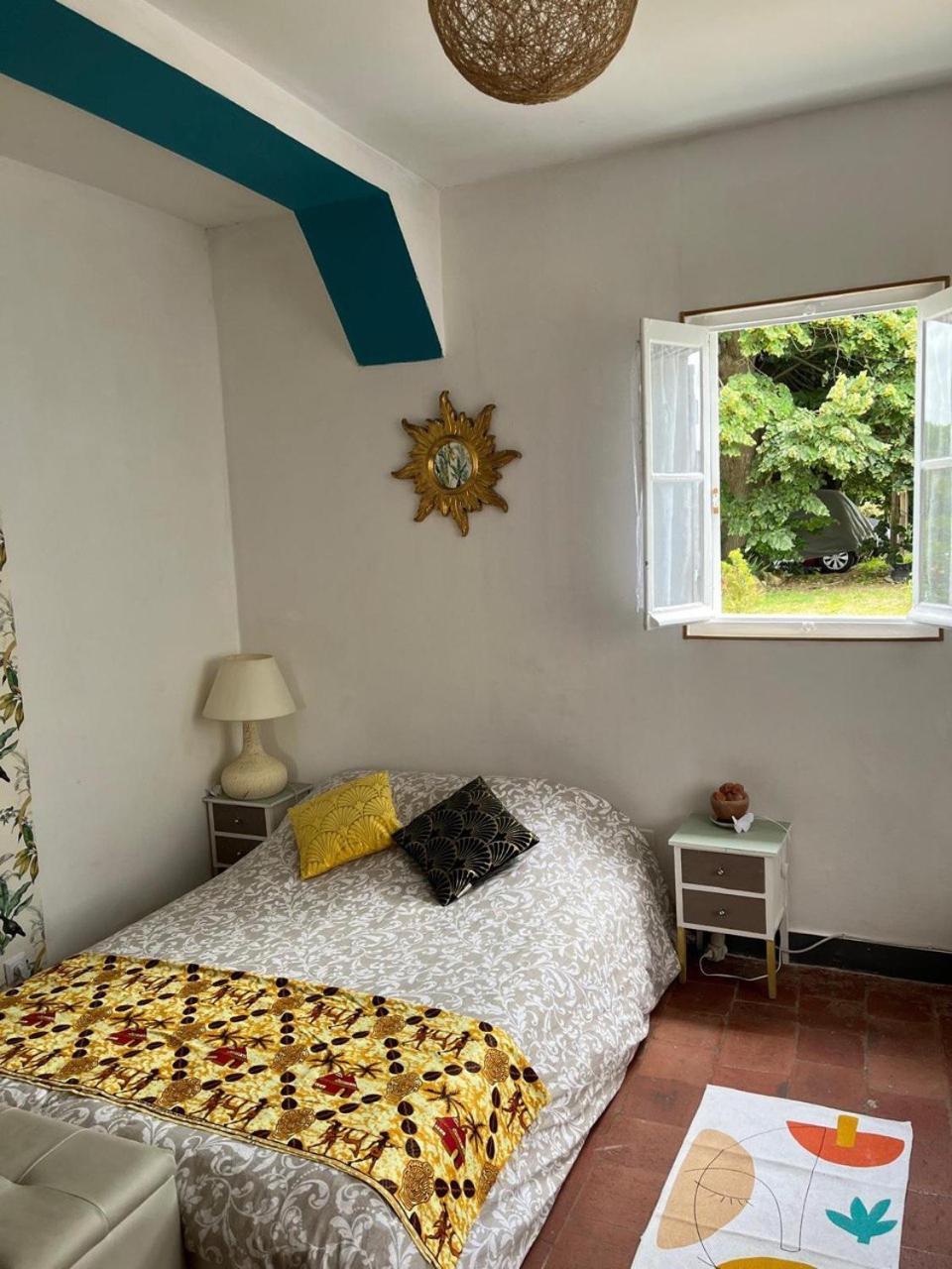 Bed and Breakfast Les Petites Mirabelles Нуае-сюр-Шер Экстерьер фото